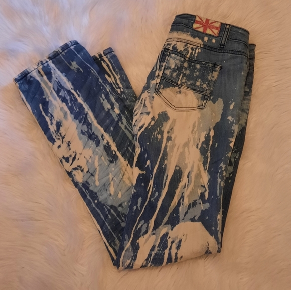 Distressed Machine Splatter Painted Jeans - Picture 4 of 16
